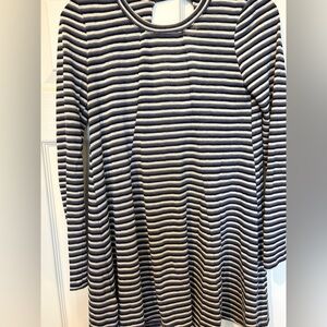 This top is great with leggings